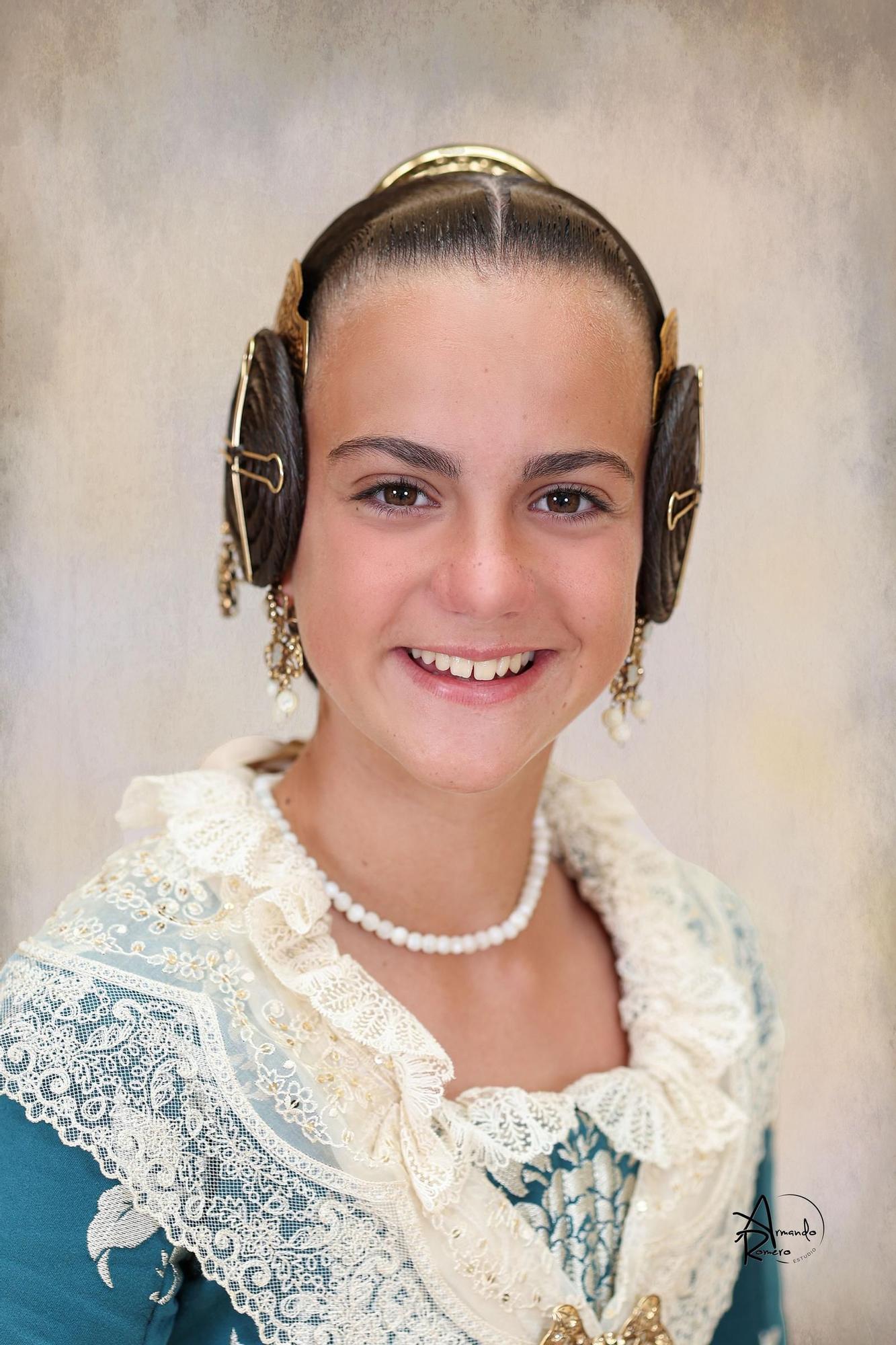 Adriana Madrigal Gonzalez (Gayano Lluch)