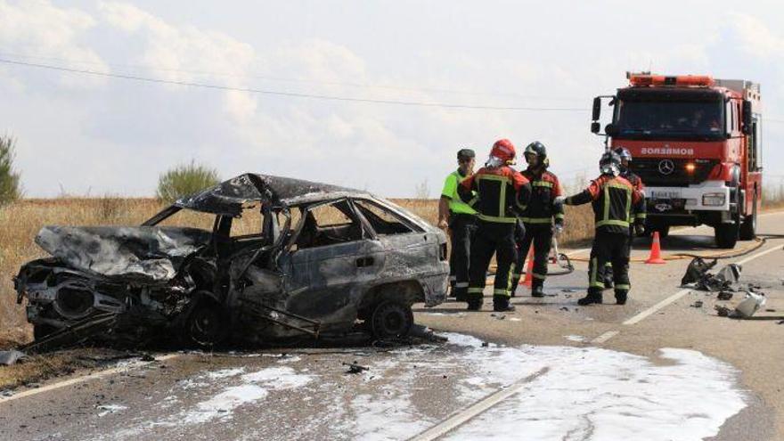 Los Bomberos, en el lugar del accidente