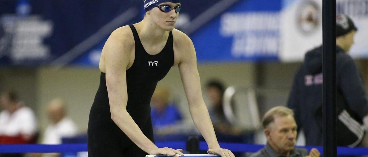 Lia Thomas, antes de la prueba del 200 en los campeonatos universitarios de EEUU.