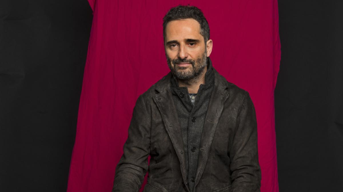 Jorge Drexler interpreta ’Todo Cae’ en acústic