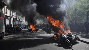 Imagen de las protestas de este sábado en el centro de París.