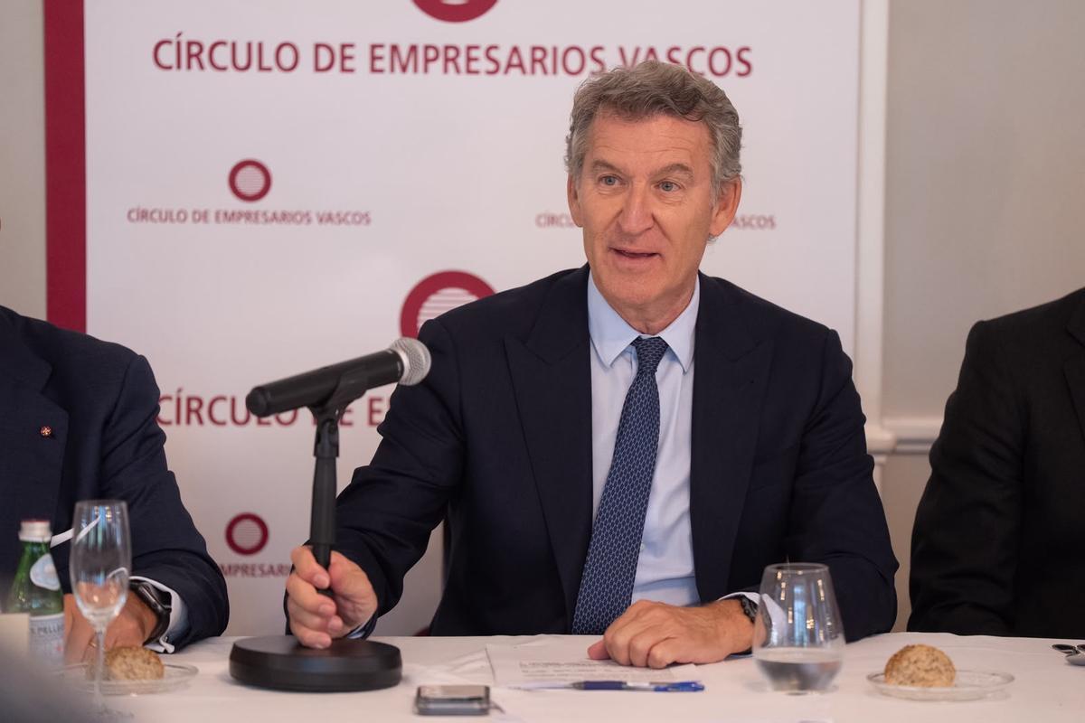 Las últimas declaraciones del líder de la oposición, Alberto Nuñez Feijóo, sobre el aumento de absentismo laboral en España han encendido el debate político