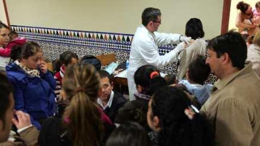 Vacunación masiva en Los Palmerales.
