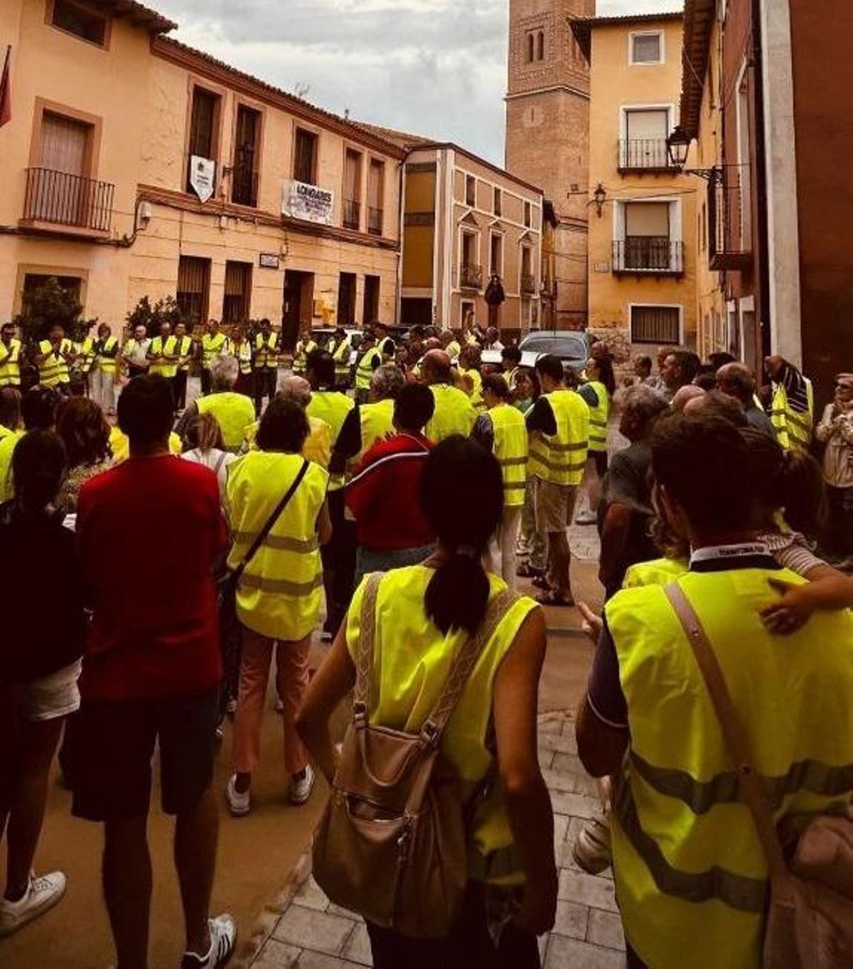 Concentración en Longares.