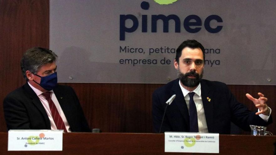 El president de Pimec, Antoni Cañete, i el conseller d&#039;Empresa i Treball, Roger Torrent, ahir  | LLUÍS SIBILS/ACN