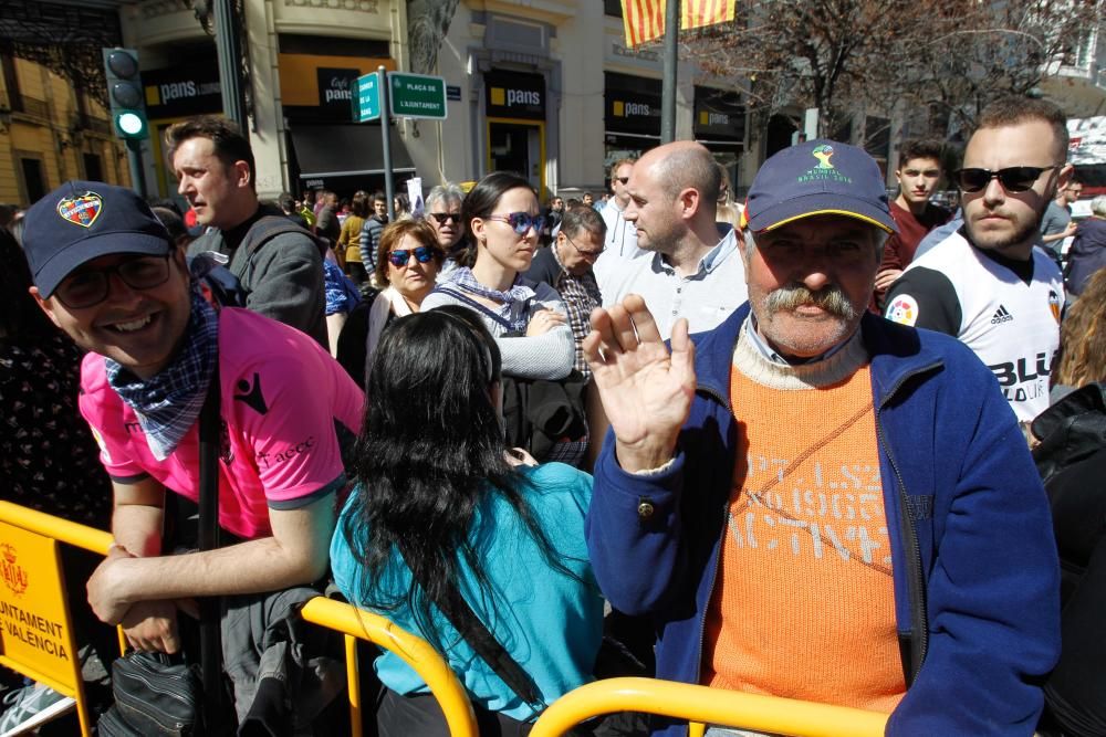 Búscate en la mascletà del 12 de marzo