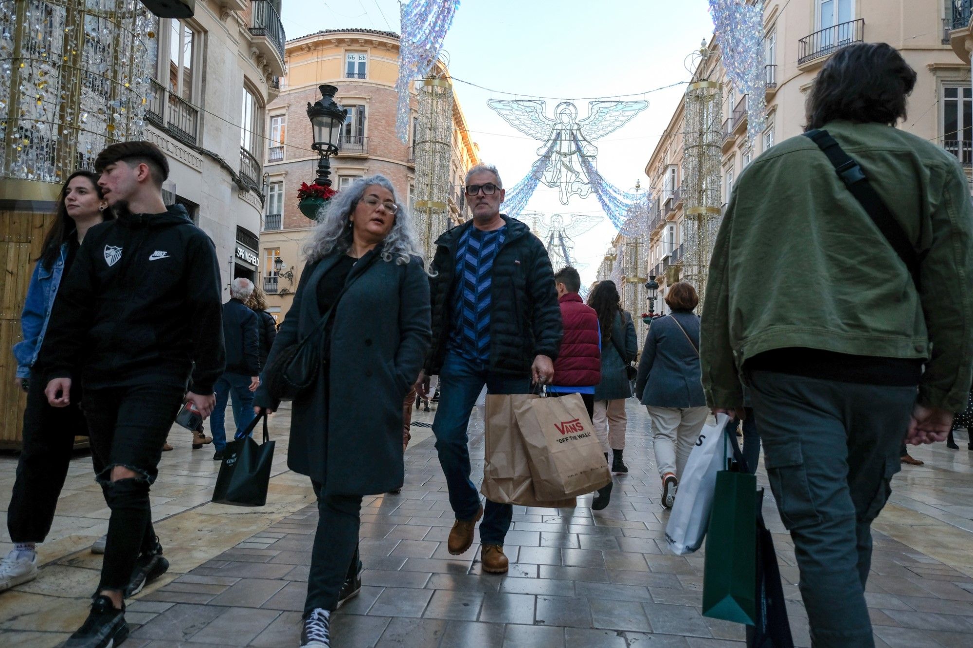 Primer día de las rebajas de enero en el Centro de Málaga