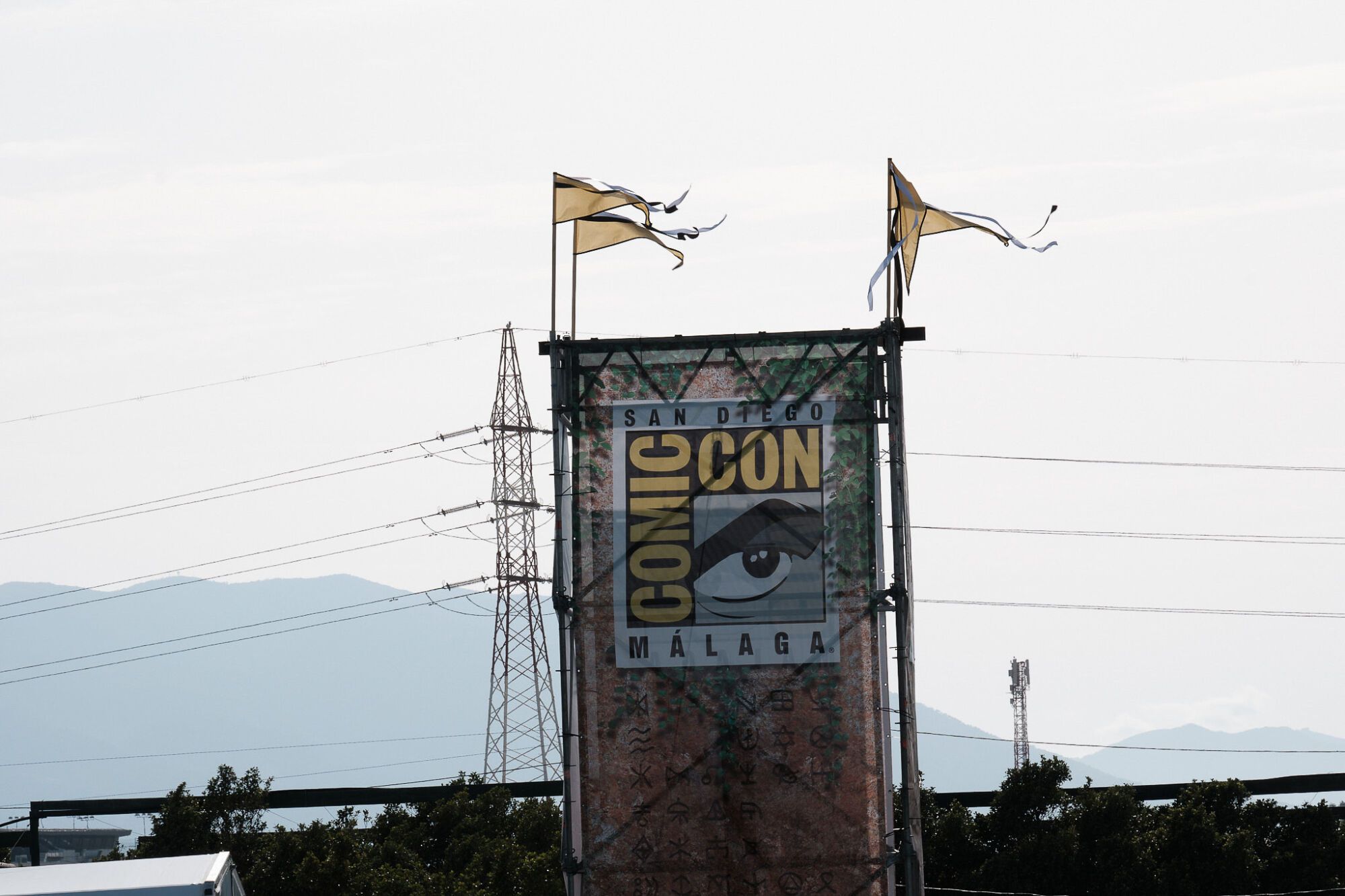 El Palacio de Ferias se transforma por dentro y por fuera para la San Diego Comic-Con de Málaga