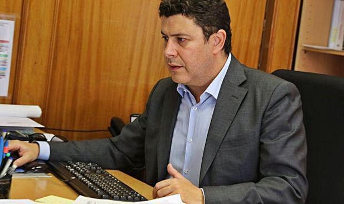 El juez decano, Manuel García Sanz, en su despacho