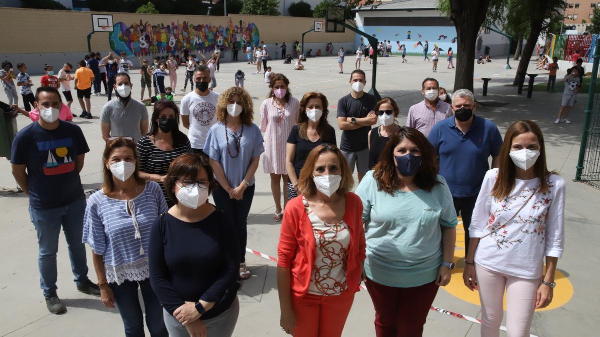 Profesores de un colegio de Córdoba, pendientes de la segunda dosis.