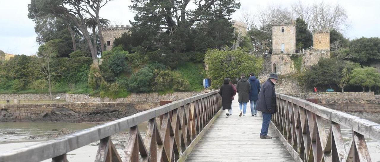 Pasarela del castillo de Santa Cruz.