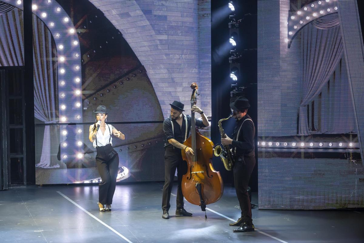 "Cruz de Navajas, el último Mecano" en el Teatro Municipal de Torrevieja