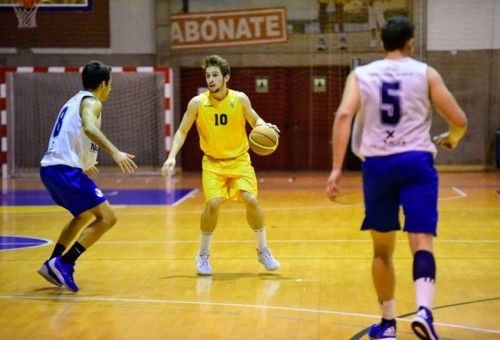 Derbi entre Herbalife GC y Nautico de Tenerife de liga EBA.