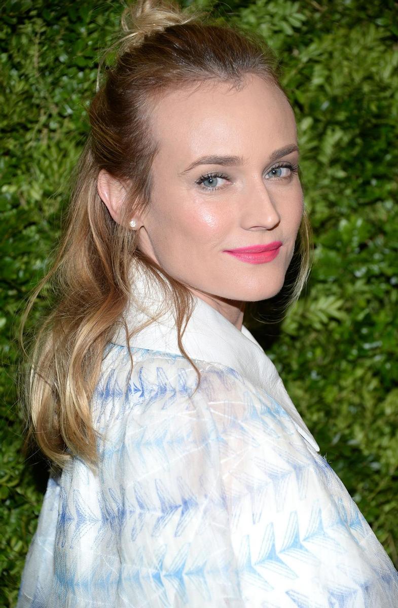 El recogido de Diane Kruger