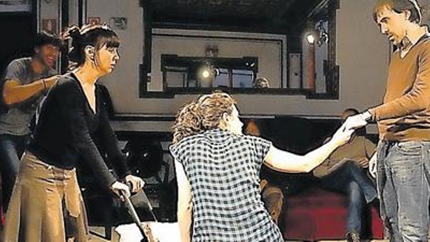 Imagen de una de las escenas de La función por hacer, que programa el Teatro Cuyás. i LA PROVINCIA/DLP