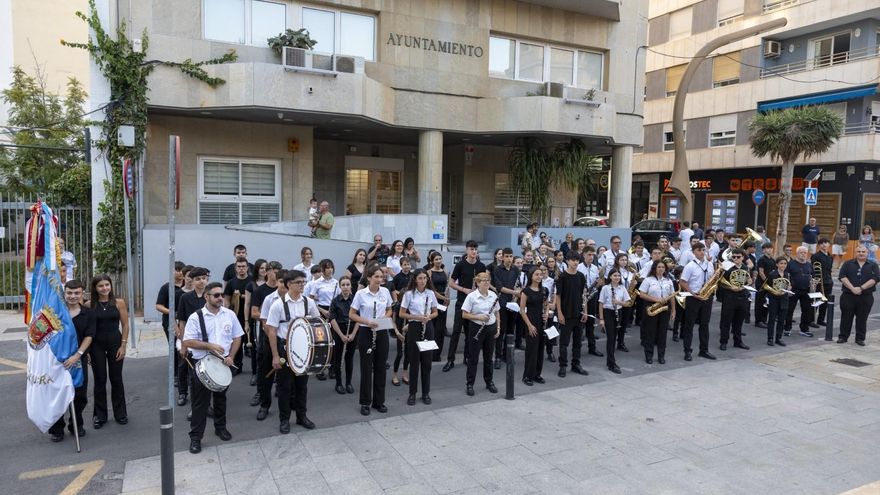 Torrevieja acoge el Festival Internacional de Bandas de Música con un homenaje a los afectados por la dana de Valencia