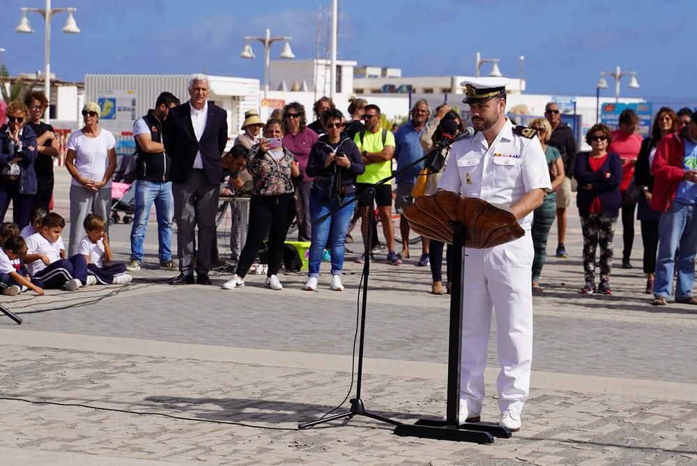 El buque escuela 'Juan Sebastián Elcano' visita por primera vez La Graciosa