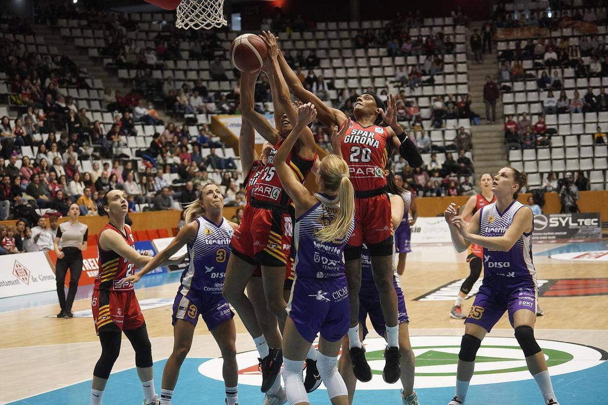 Palenikova, en l'última visita amb el Tenerife a Fontajau.