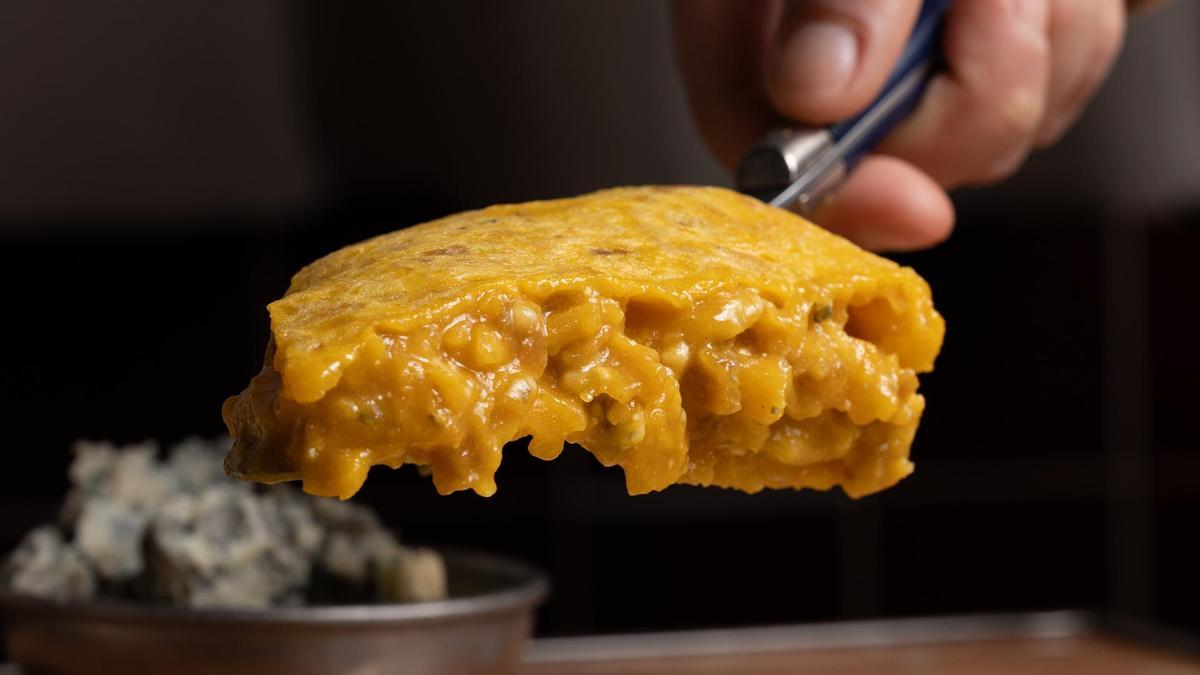 Tortilla de queso y cebolla