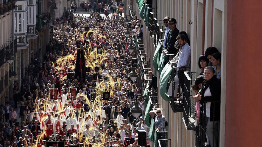 Los niños toman las calles de Castilla y León con sus palmas para abrir la Semana Santa