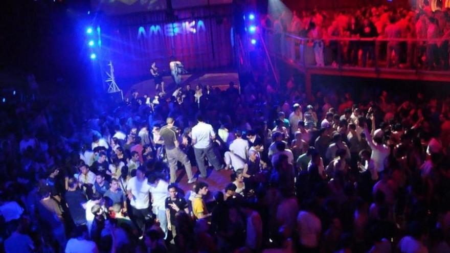Un juez prohibe discotecas y recitales en Buenos Aires