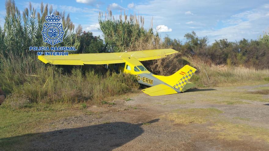 Una avioneta se estrella en la pista en Castelló y el piloto resulta herido leve