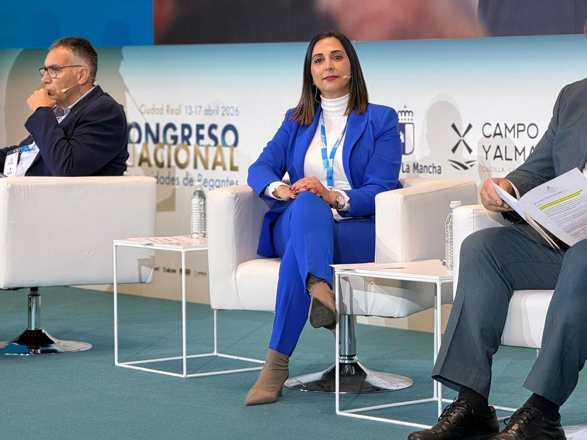 La consejera de Agua y Agricultura, Sara Rubira, este martes en el Congreso Nacional de Comunidades de Regantes.
