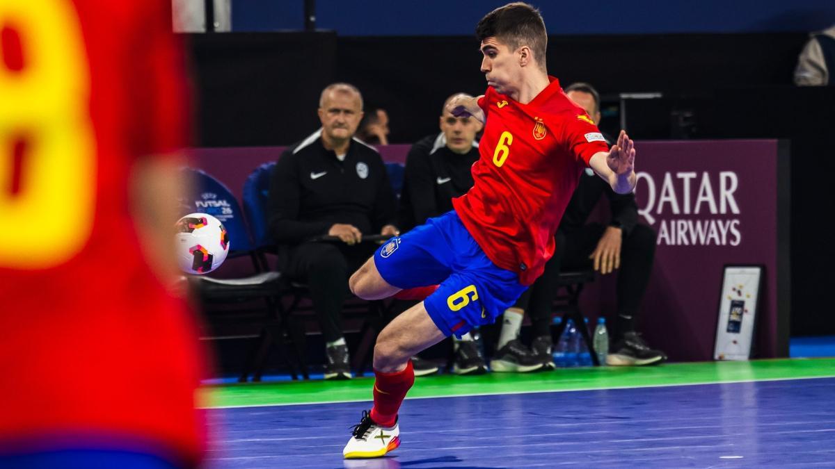 Antonio Pérez, clave en la selección y en el Barça