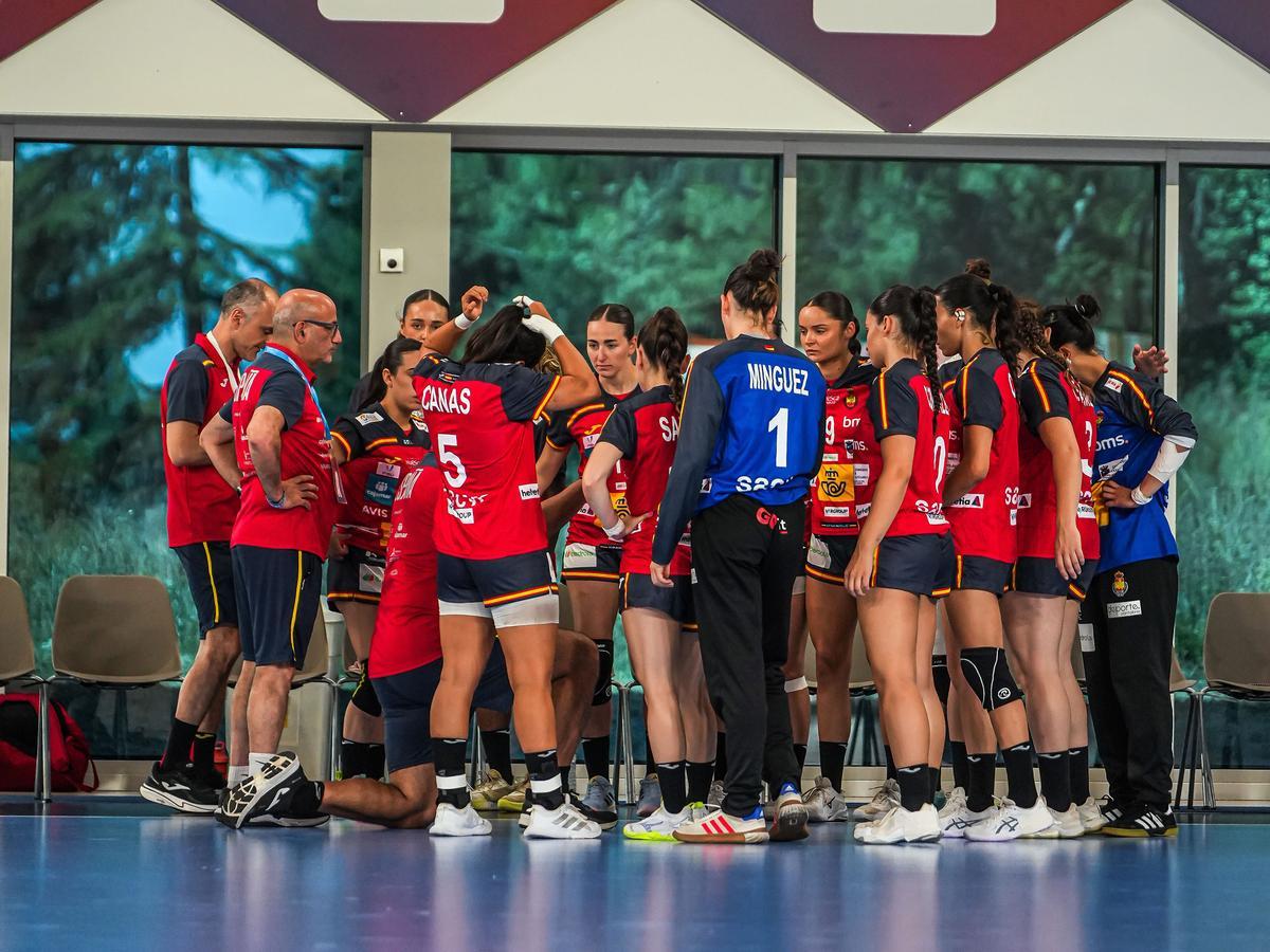 Las Guerreras Universitarias se impusieron a China y lograron la quinta posición en el Campeonato del Mundo Universitario .