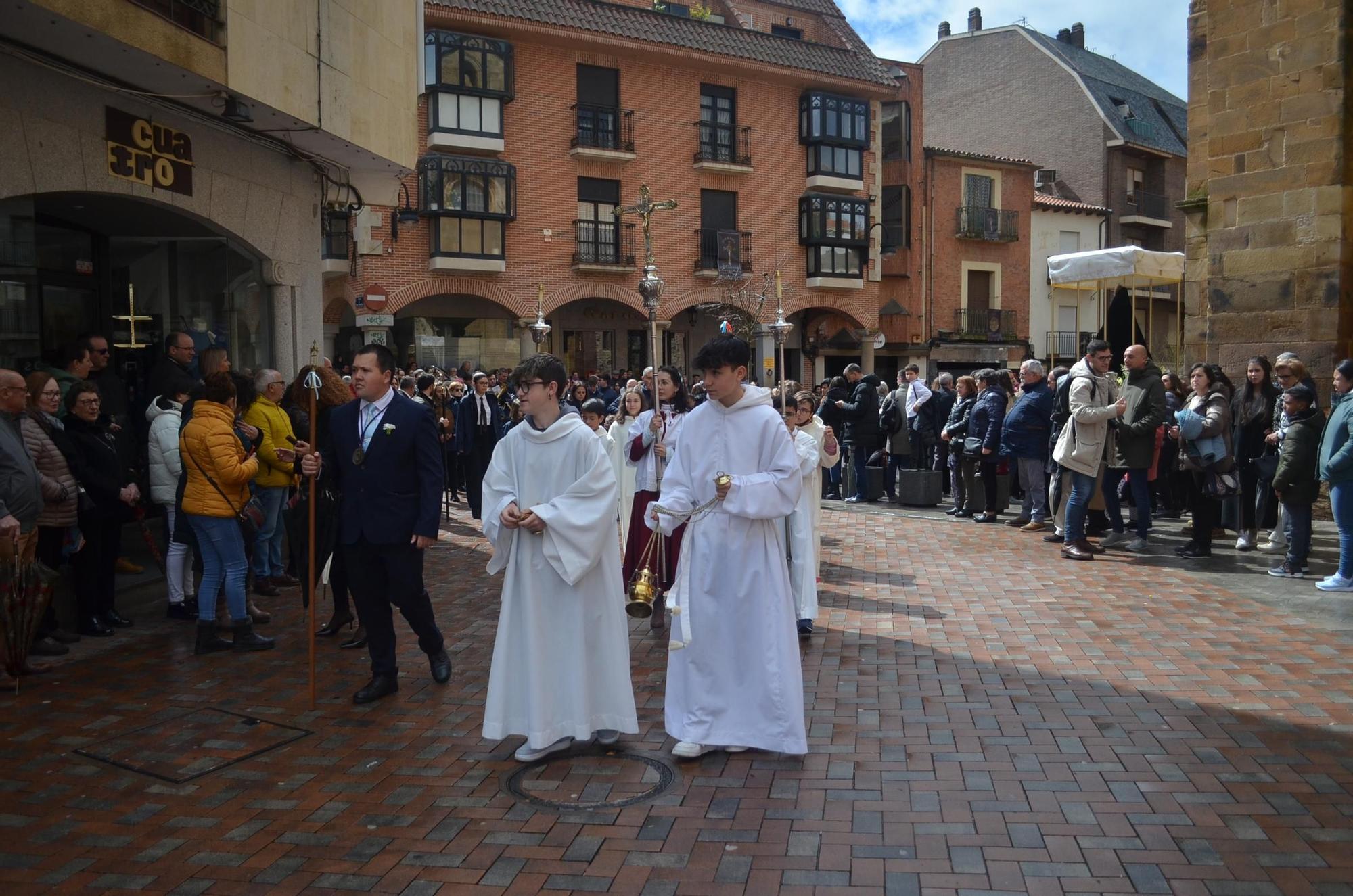 Semana Santa Benavente 2024: Así ha transcurrido la Procesión del Resucitado