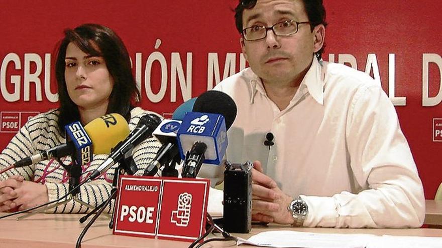 El PSOE pide que sea convocada la comisión especial de cuentas