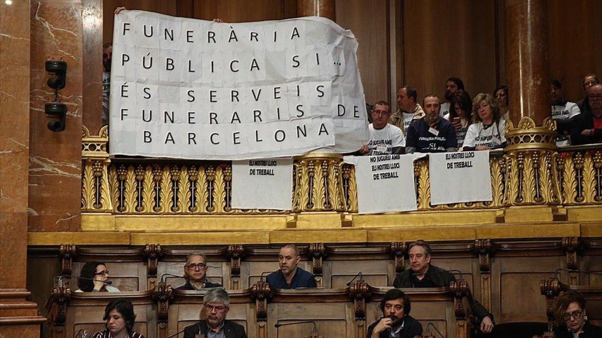 Pleno municipal sobre el proyecto de funeraria pública