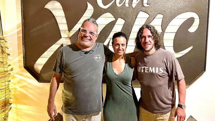 Carles Puyol, en un restaurante en Ibiza.