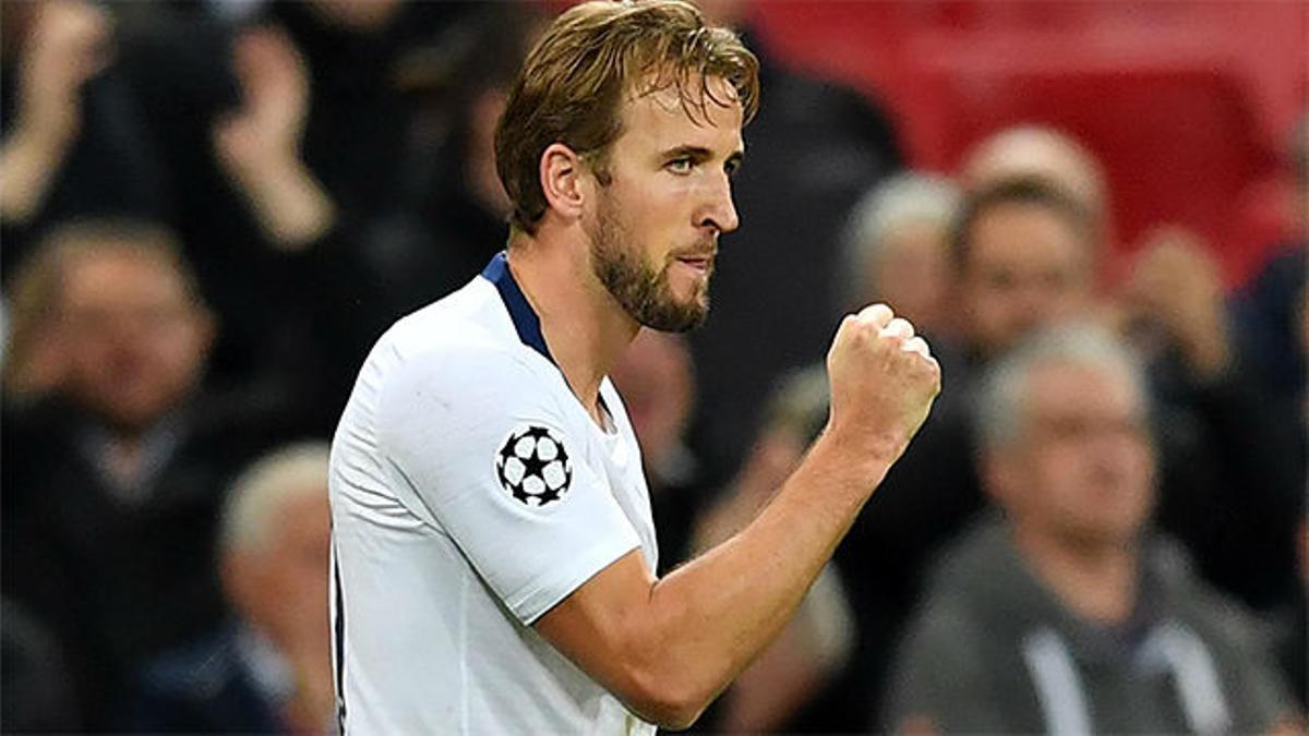 Harry Kane remontó el partido ante el PSV con un doblete