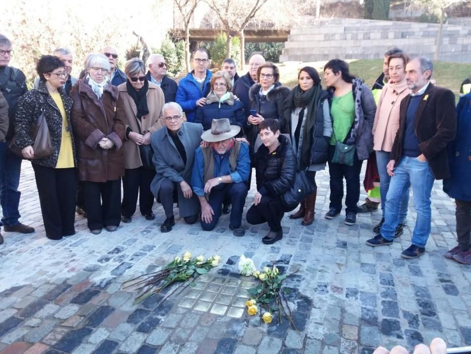 Girona col·loca llambordes per recordar les víctimes dels nazis