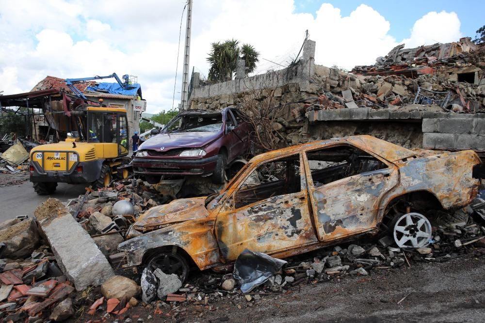 El desescombro de la zona cero deja al descubierto la devastación que causó dos muertos y arrasó una treintena de viviendas.