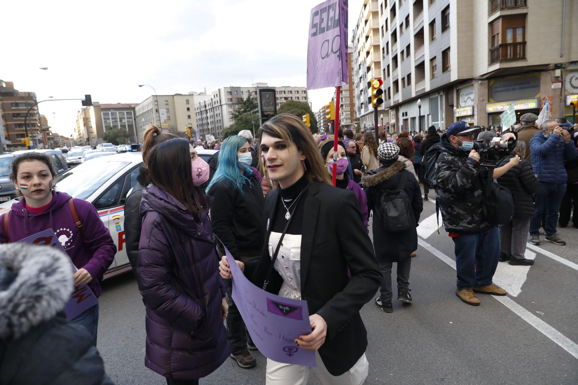 Gijón, teñido de morado por el 8-M