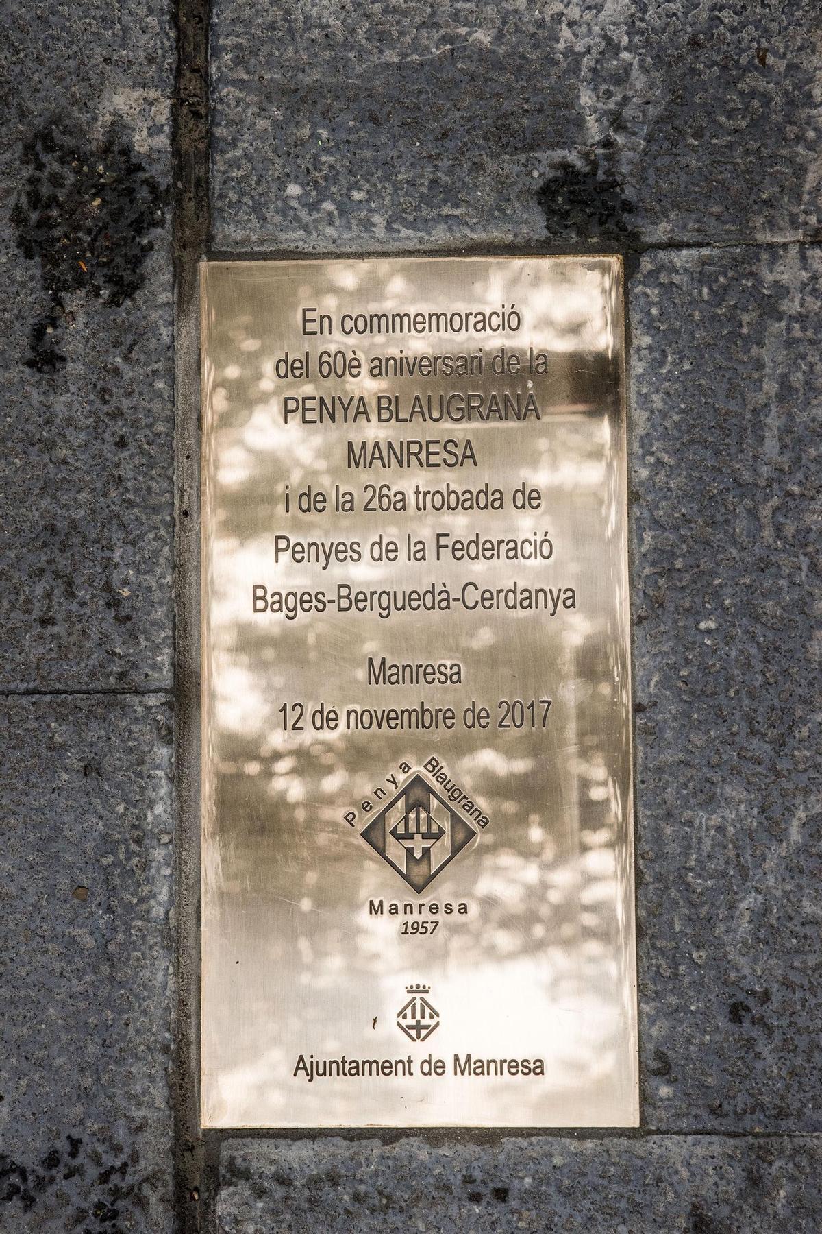 Placa per commemorar els 60 anys de la Penya Blaugrana de Manresa