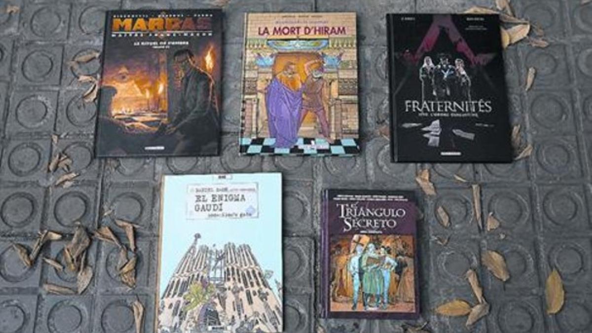 Muchos cómics, gran parte de ellos franceses, contienen referencias a los masones y sus logias.