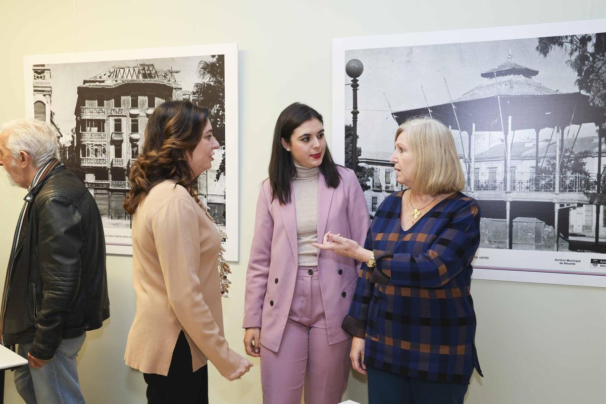 El Archivo Municipal inaugura la exposición "120 años de Periodismo en Alicante" en colaboración con la APPA. El Archivo Municipal inaugura la exposición "120 años de Periodismo en Alicante" en colaboración con la APPA.