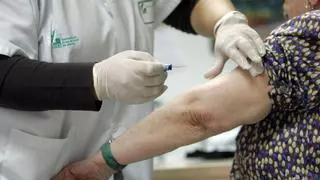 El SES vacunará por las tardes frente a la gripe y el covid sin cita previa