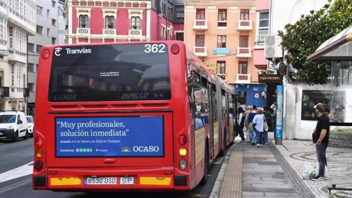 El Concello de A Coruña sacará el bus urbano a concurso antes de final de año, sin plazos para empezar la concesión