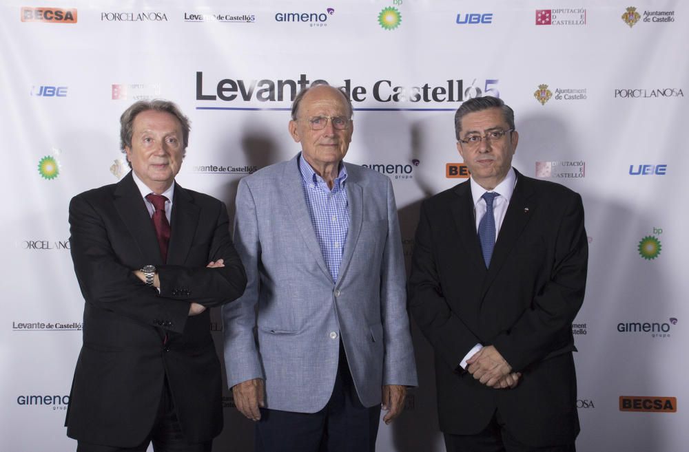 El delegado comercial de Levante de Castelló, Vicente Perera; el presidente del Colegio Oficial de Ingenieros Industriales de Castelló, Javier Rodríguez Zunzarren; y el delegado de Levante de Castelló, Pepe Beltrán.