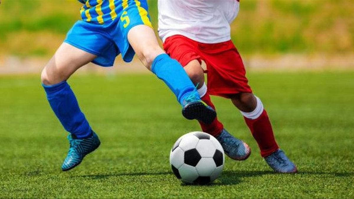 Fracturan la mandíbula a un jugador de fútbol base de Tenerife de 16 años