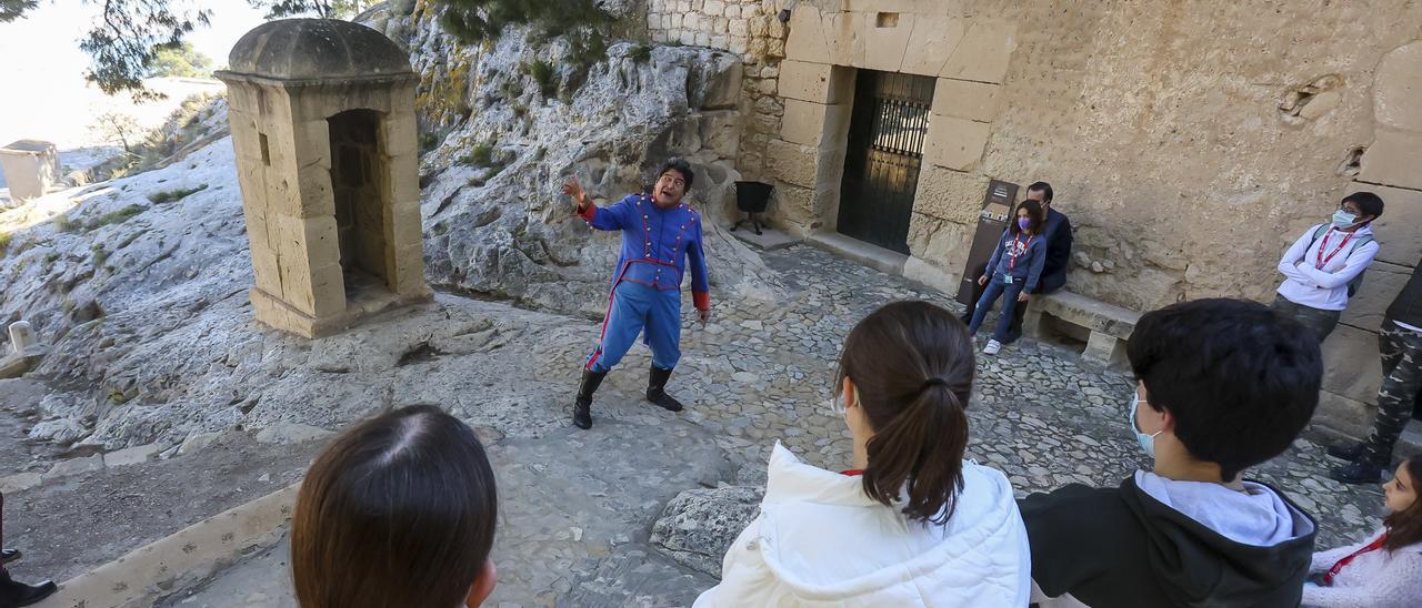 Visitas teatralizadas en el Castillo de Alicante