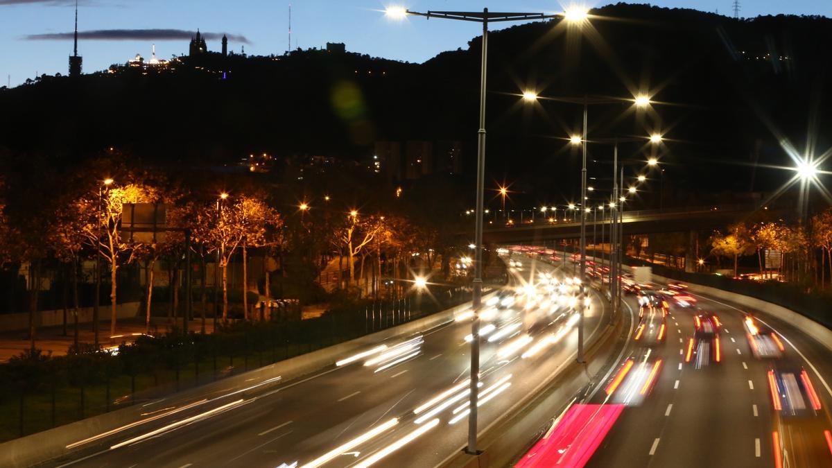 Denunciat un conductor per anar a 195 km/h a la Ronda de Dalt de Barcelona