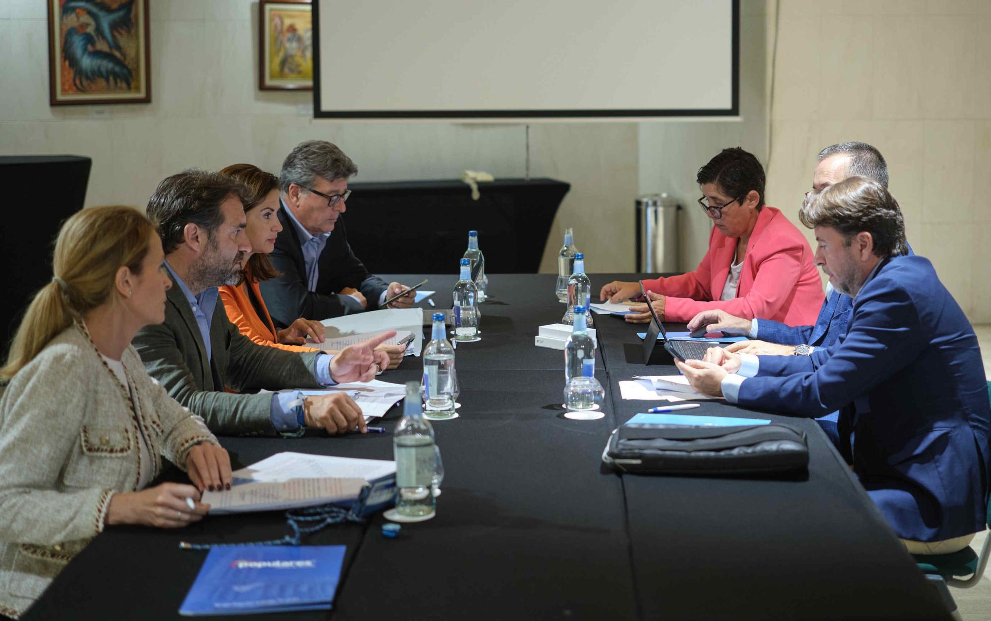 Pacto entre CC y PP en el Cabildo de Tenerife