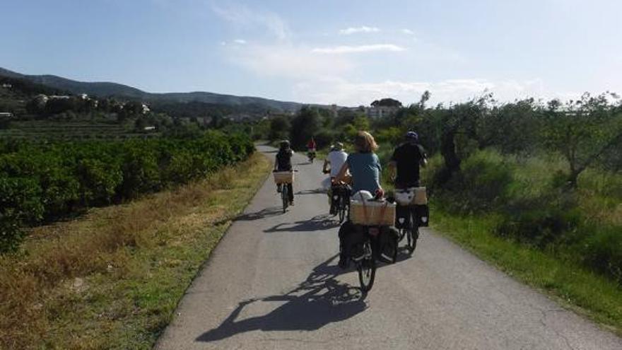 La Vall d'Albaida adecuará una veintena de sendas y áreas recreativas