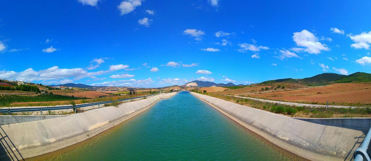 Canal de Navarra.