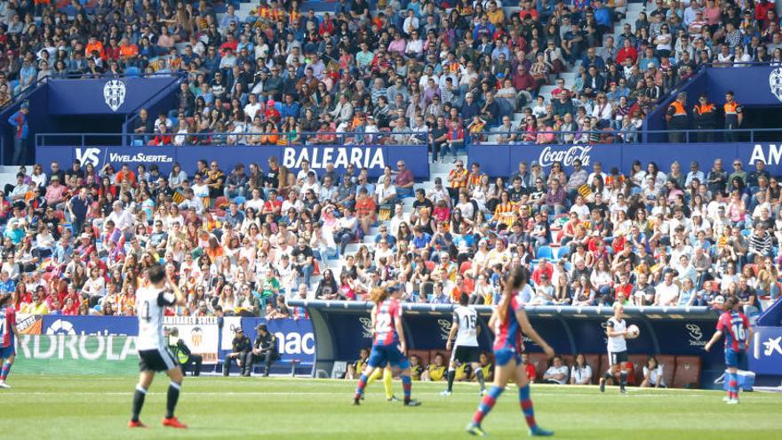 Gomar quiere organizar un partido de la selección valenciana femenina en Navidad